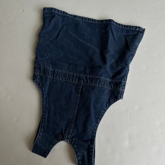 Under the Nile Jumper - Picture 2 of 5